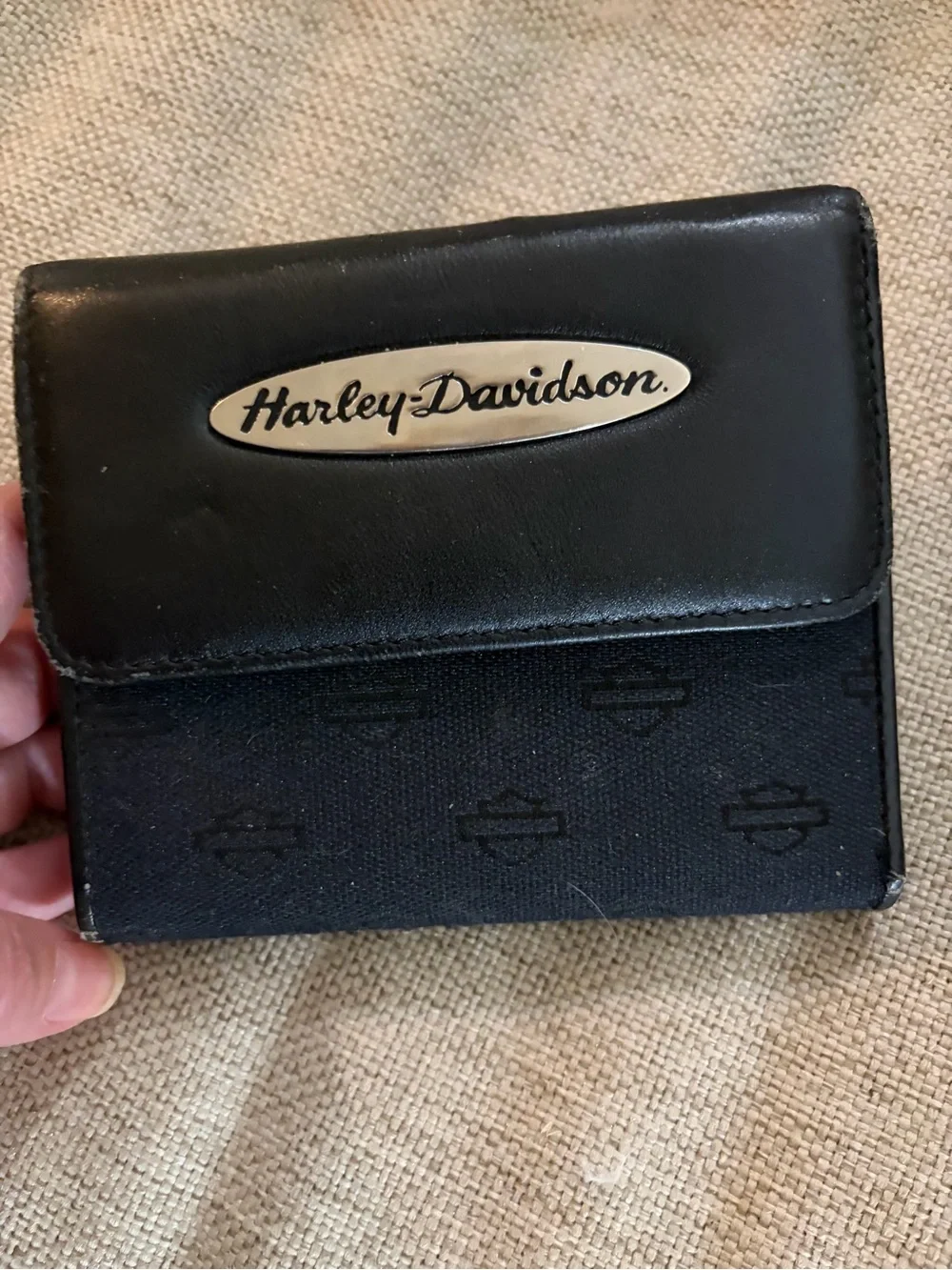 Harley-Davidson Black Men's Compact Bifold Wallet with Metal Logo